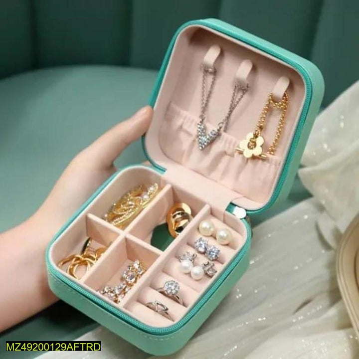 Pastel Green Jewelry Box – Portable Organizer for Rings, Earrings &amp; Necklaces